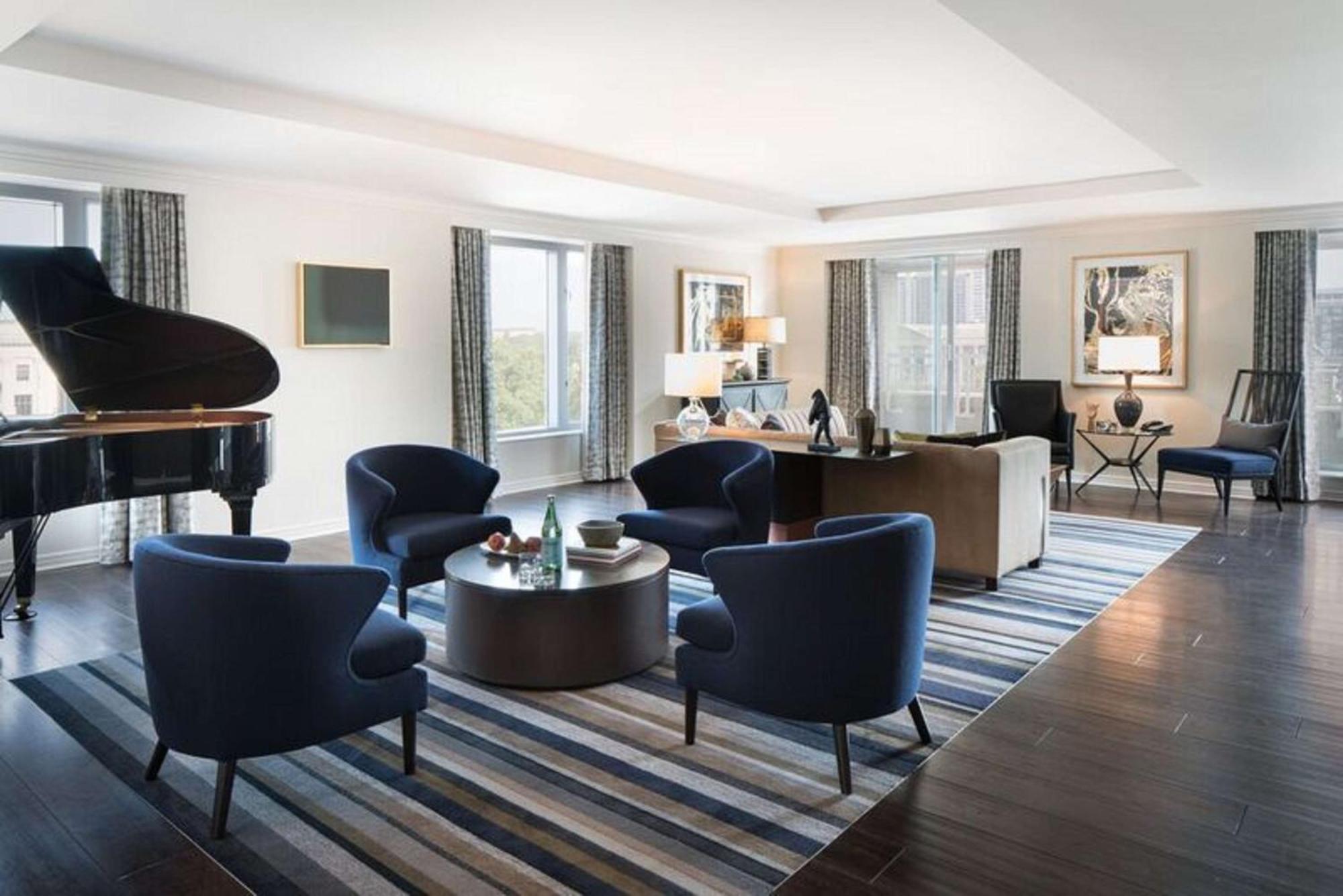 מלון The Logan Philadelphia, Curio Collection By Hilton מראה חיצוני תמונה
