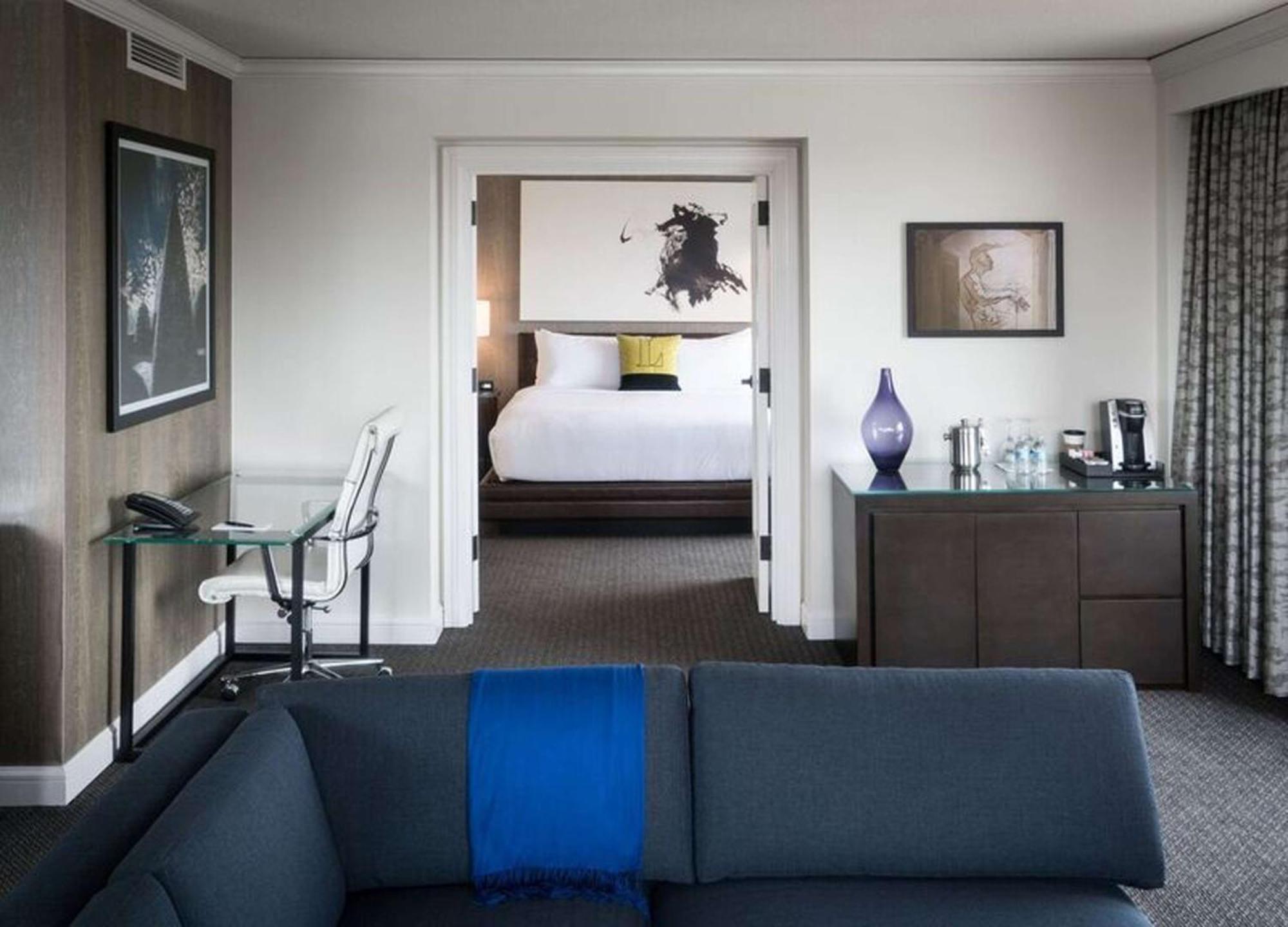 מלון The Logan Philadelphia, Curio Collection By Hilton מראה חיצוני תמונה
